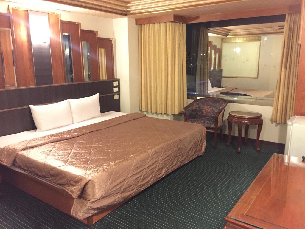 Bazhong Sentosa Hotel Kaohsziung Kültér fotó